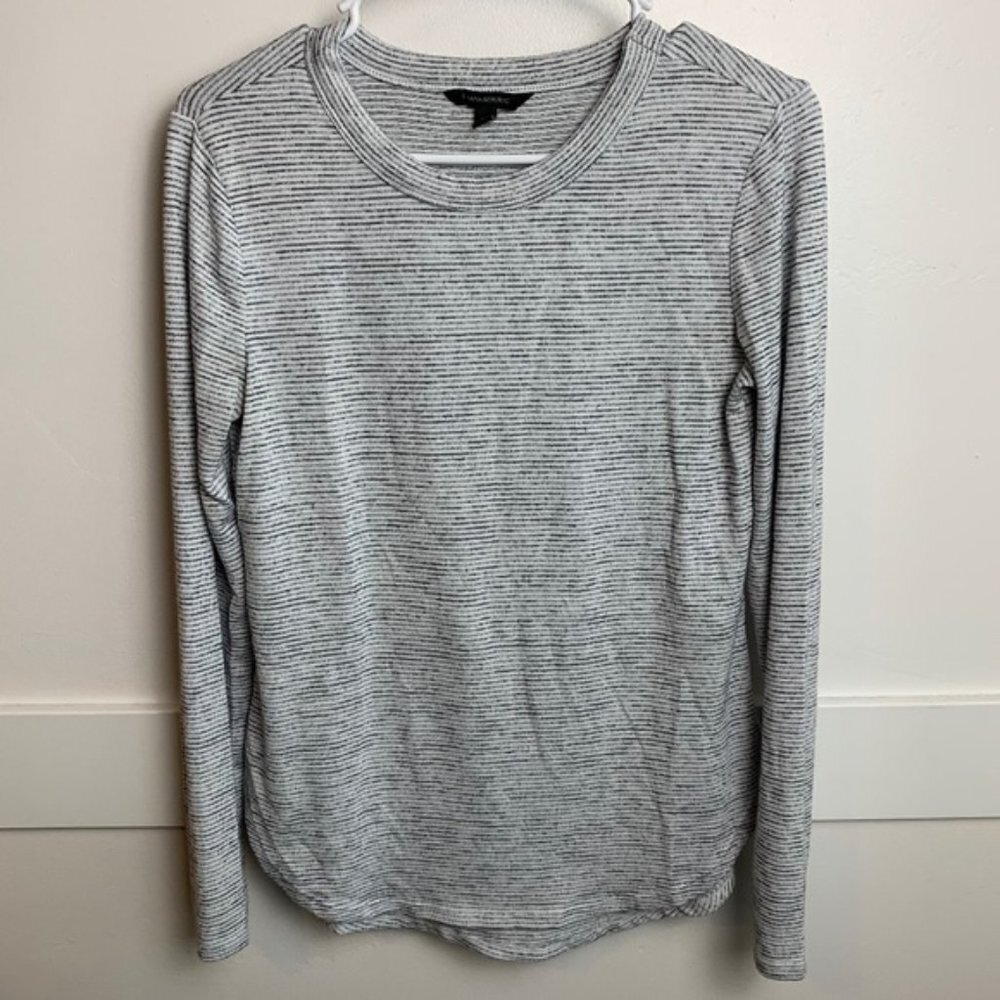 Banana Republic Light Gray Striped Long Sleeve Shirt